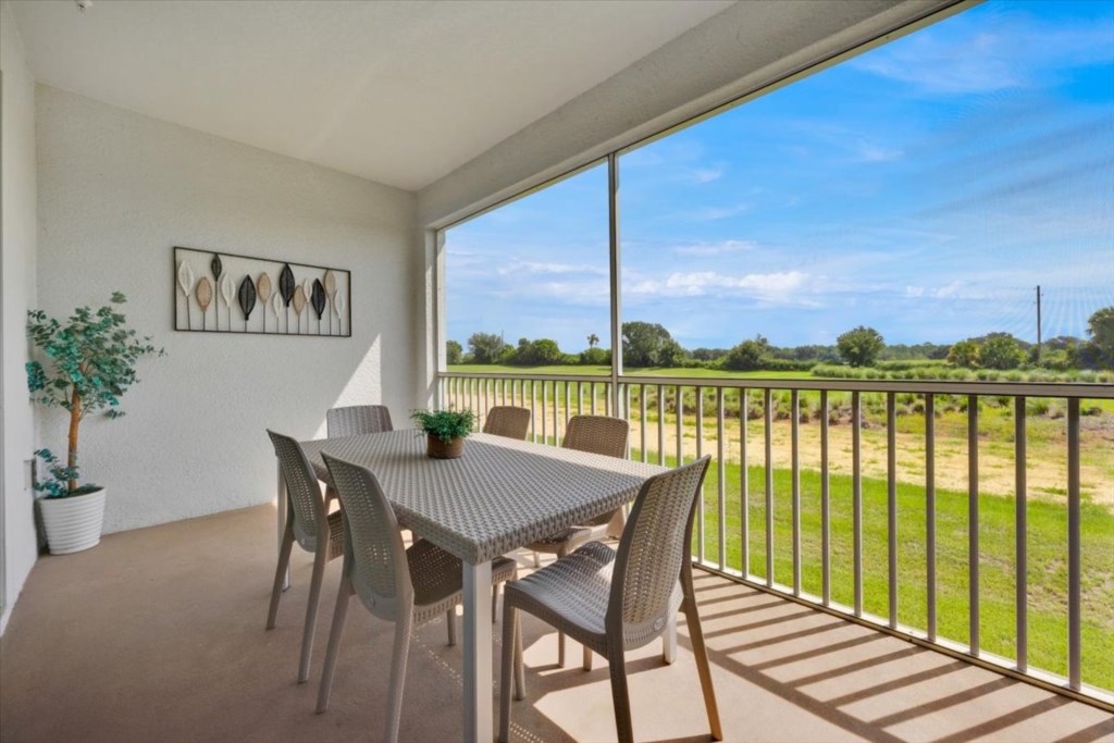 25-895OceanCourseAve-24