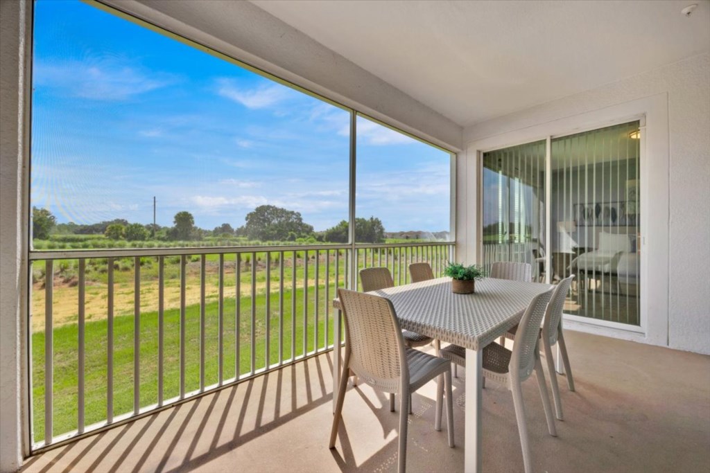 27-895OceanCourseAve-26