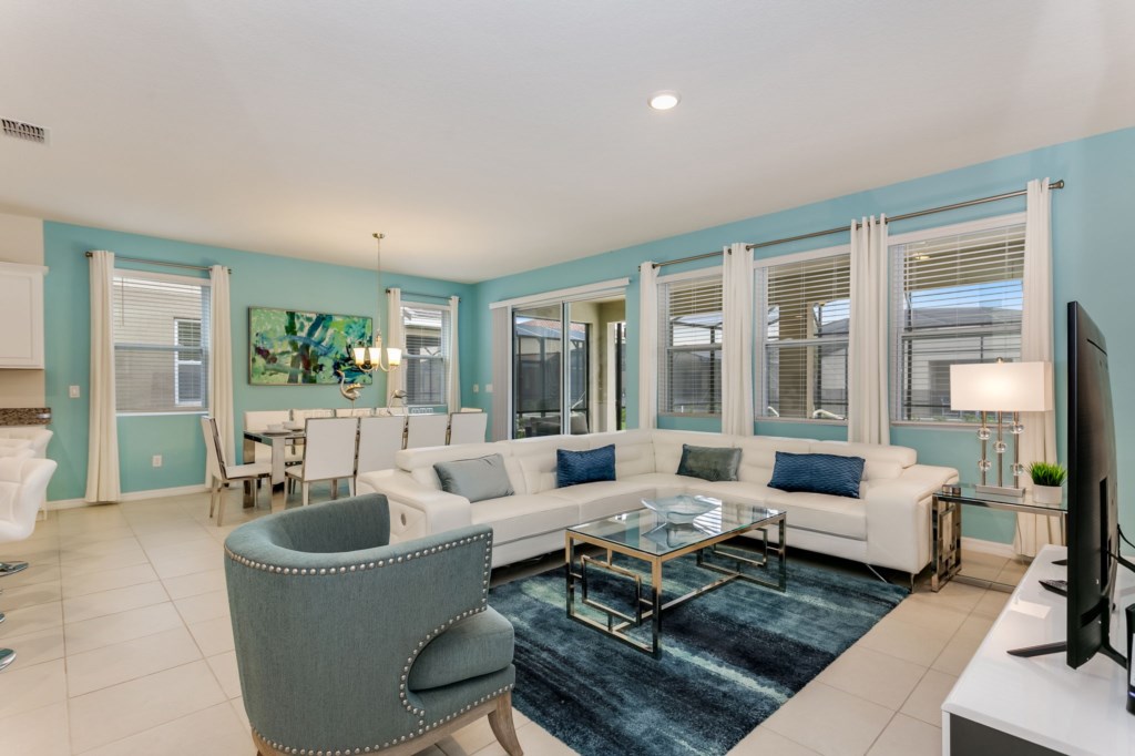 11-web-or-mls-7041OakwoodSt,Solterra_11