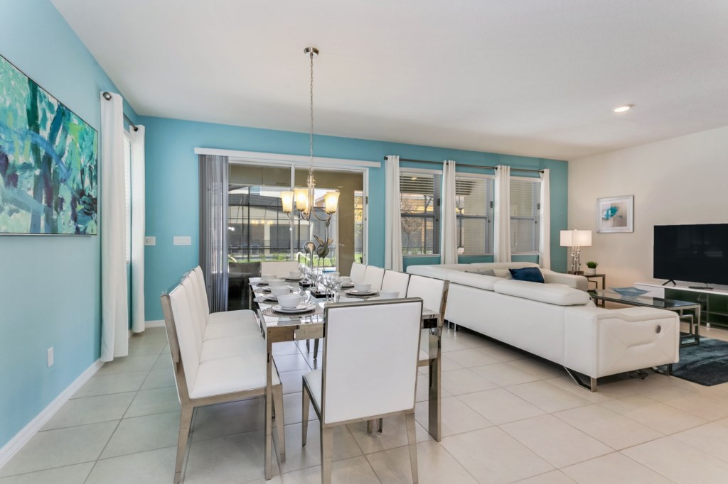 17-web-or-mls-7041OakwoodSt,Solterra_17