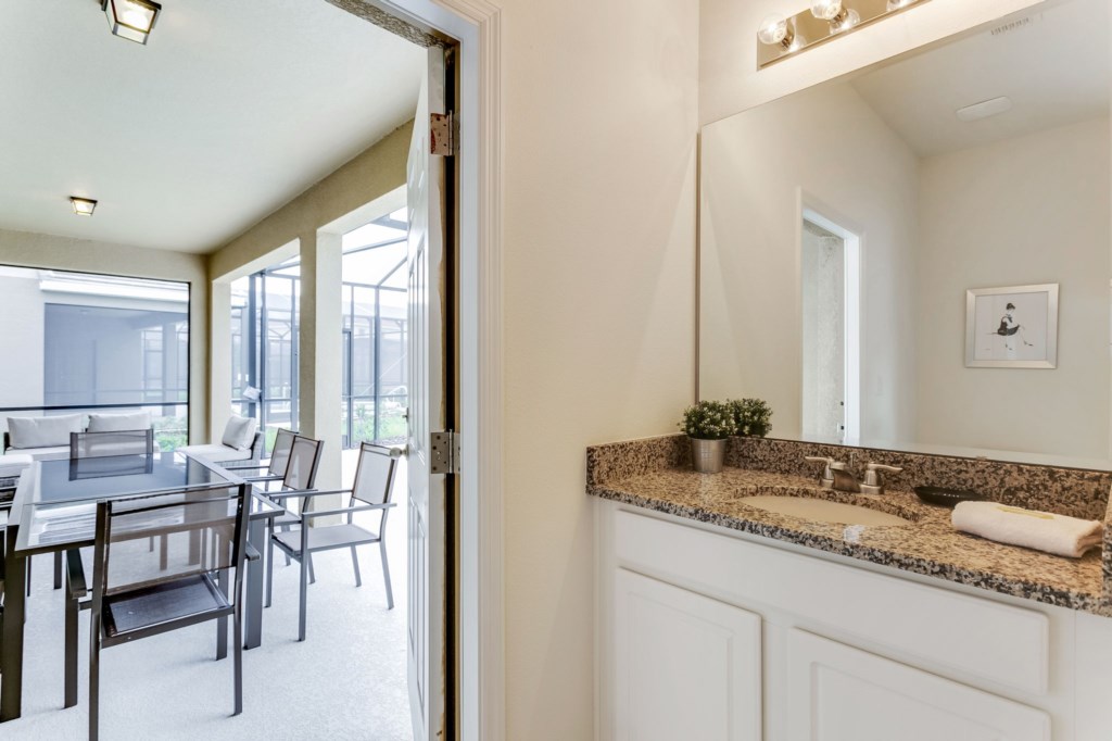 18-web-or-mls-7041OakwoodSt,Solterra_18