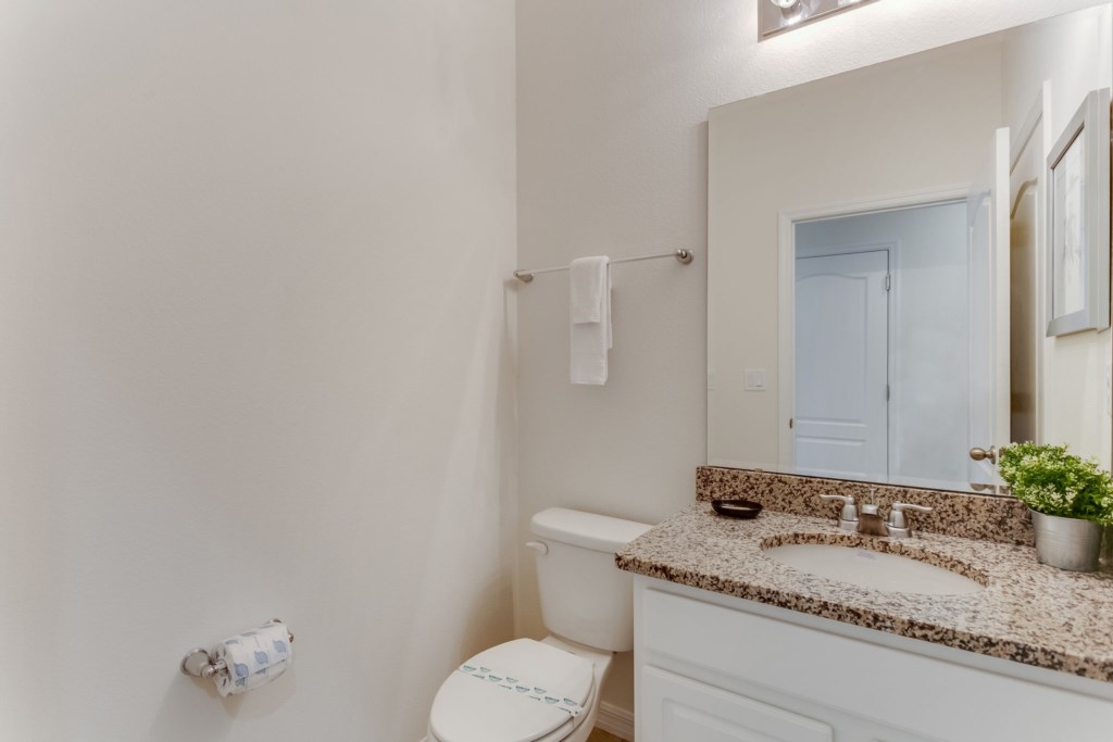 25-web-or-mls-7041OakwoodSt,Solterra_25