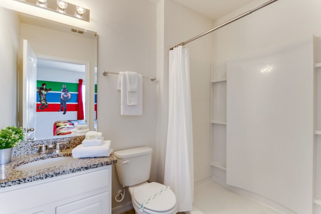 38-web-or-mls-7041OakwoodSt,Solterra_38