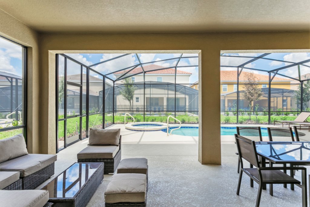 44-web-or-mls-7041OakwoodSt,Solterra_44