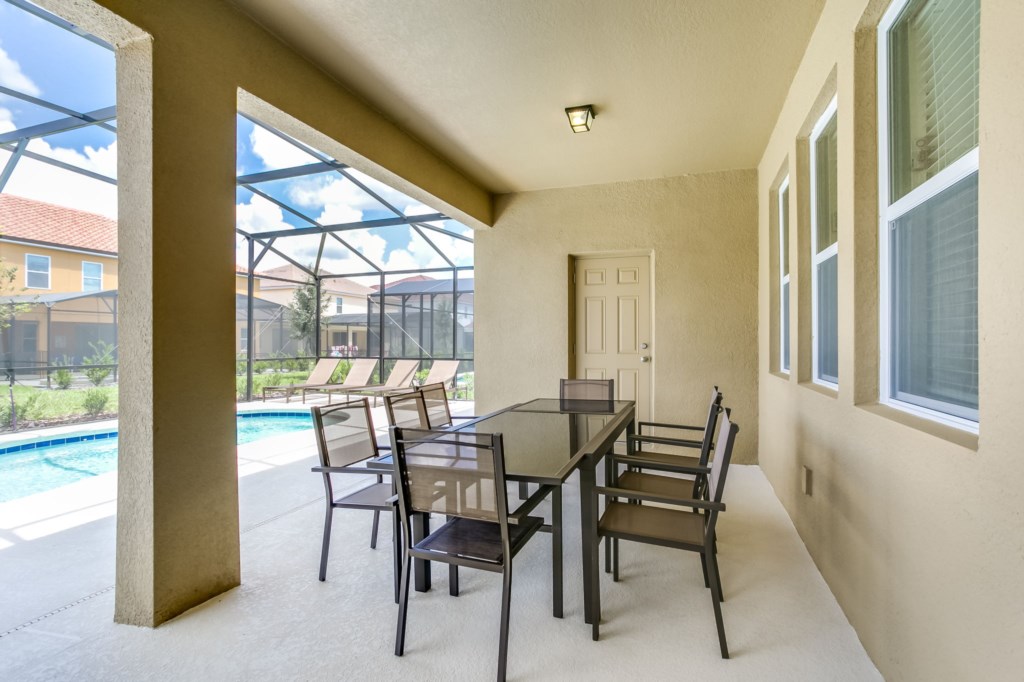 47-web-or-mls-7041OakwoodSt,Solterra_47