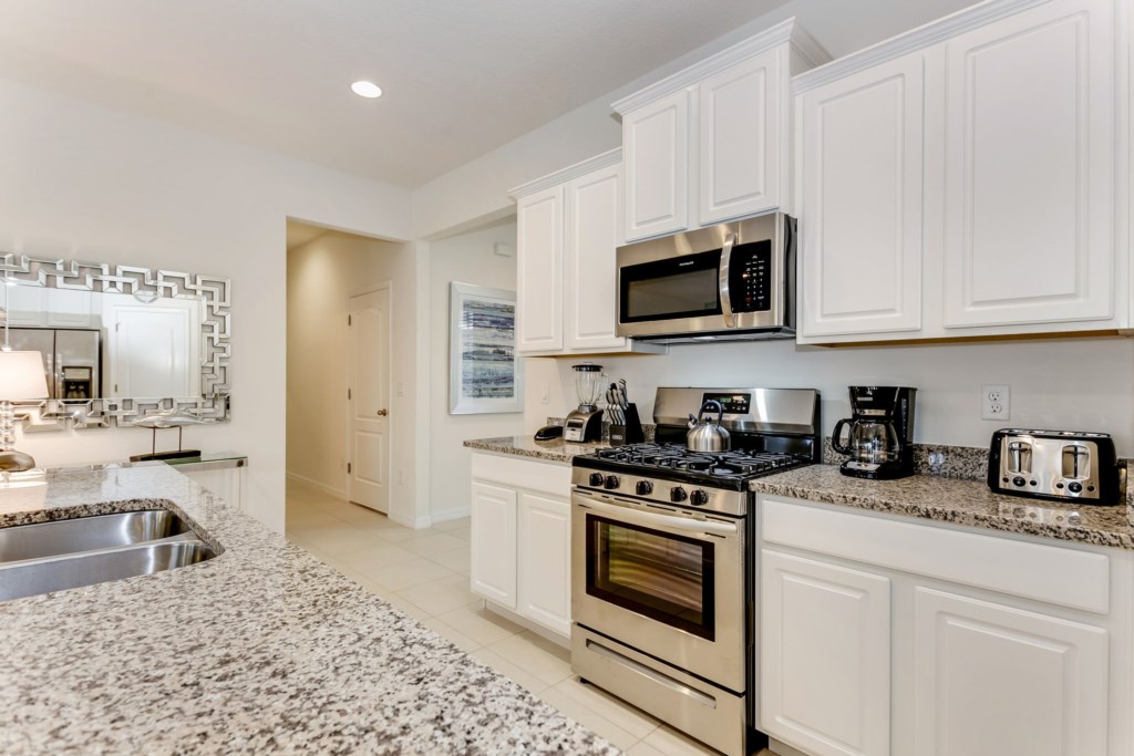 9-web-or-mls-7041OakwoodSt,Solterra_09
