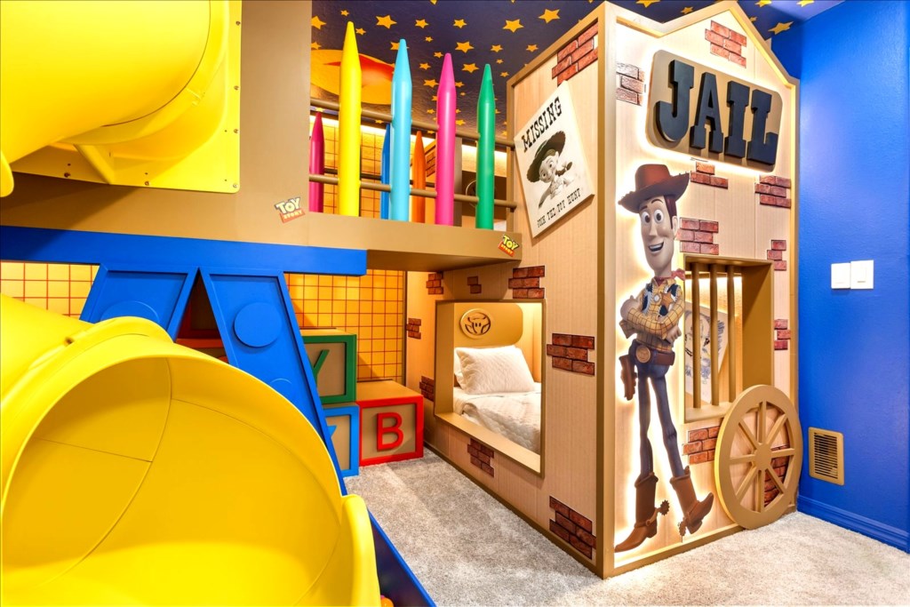 27-TOYSTORY-19-16147_Coastal_Cv_Ln__2942081_-11