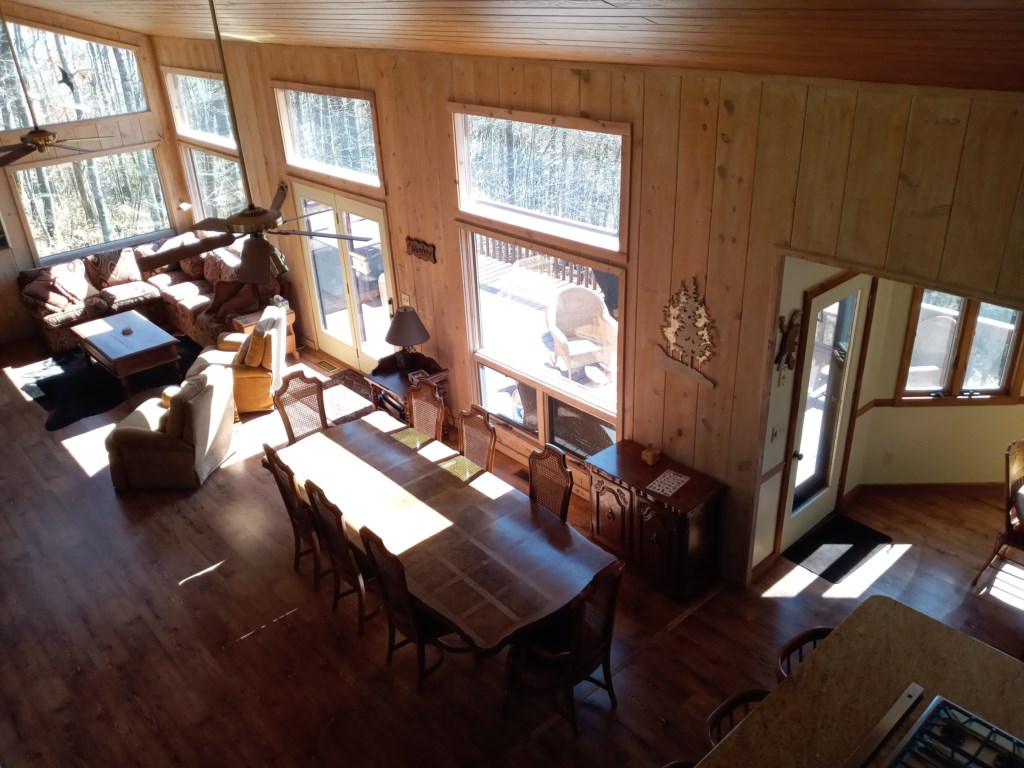 UpstairsLivingRoomLook