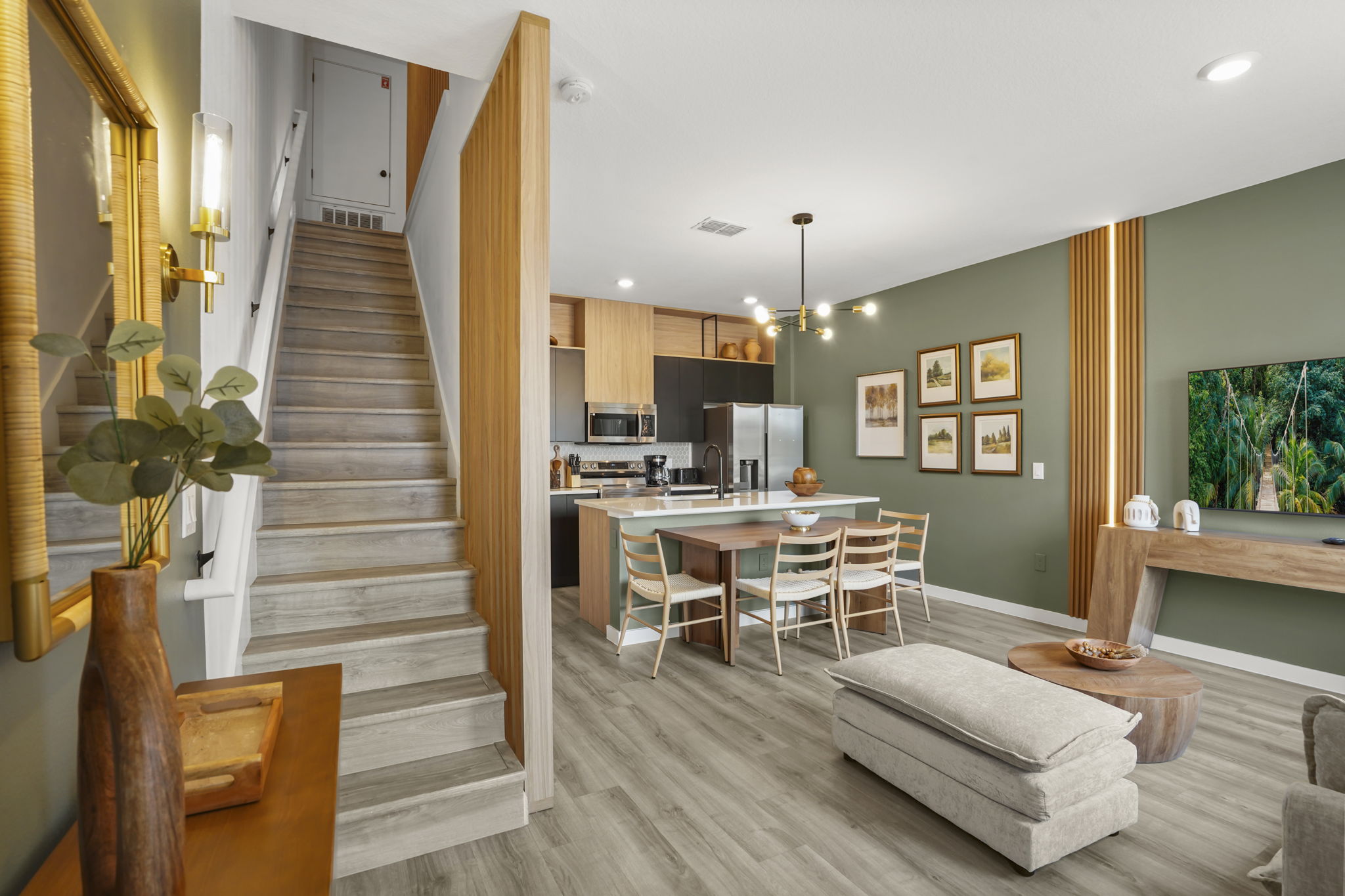 3 bedroom vacation townhouse at The Hub at Westside - Image 1