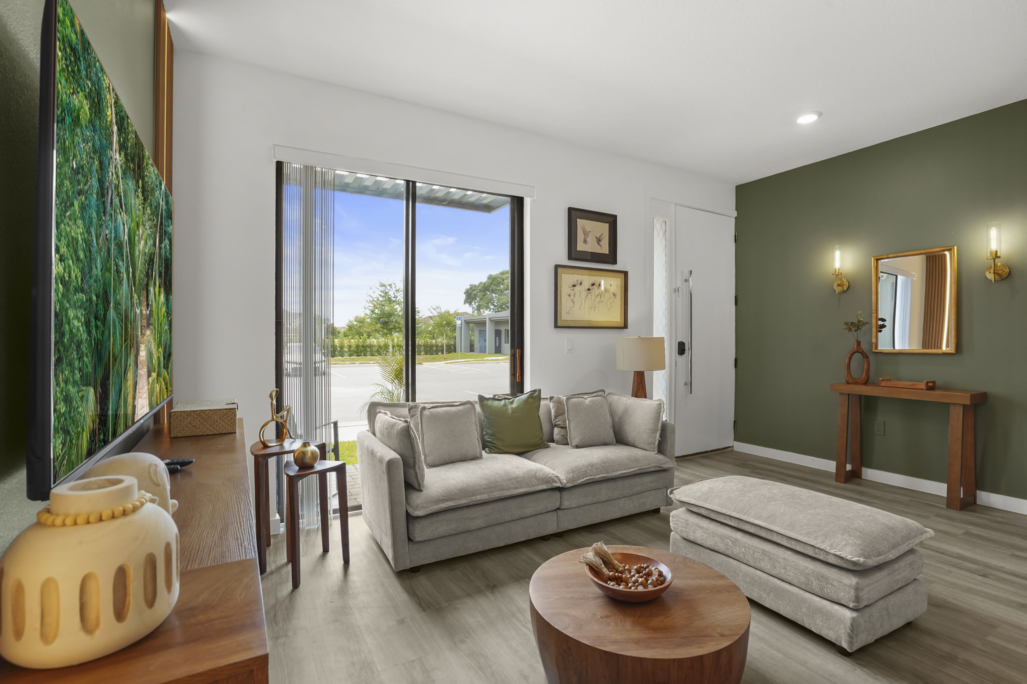 3 bedroom vacation townhouse at The Hub at Westside - Image 3