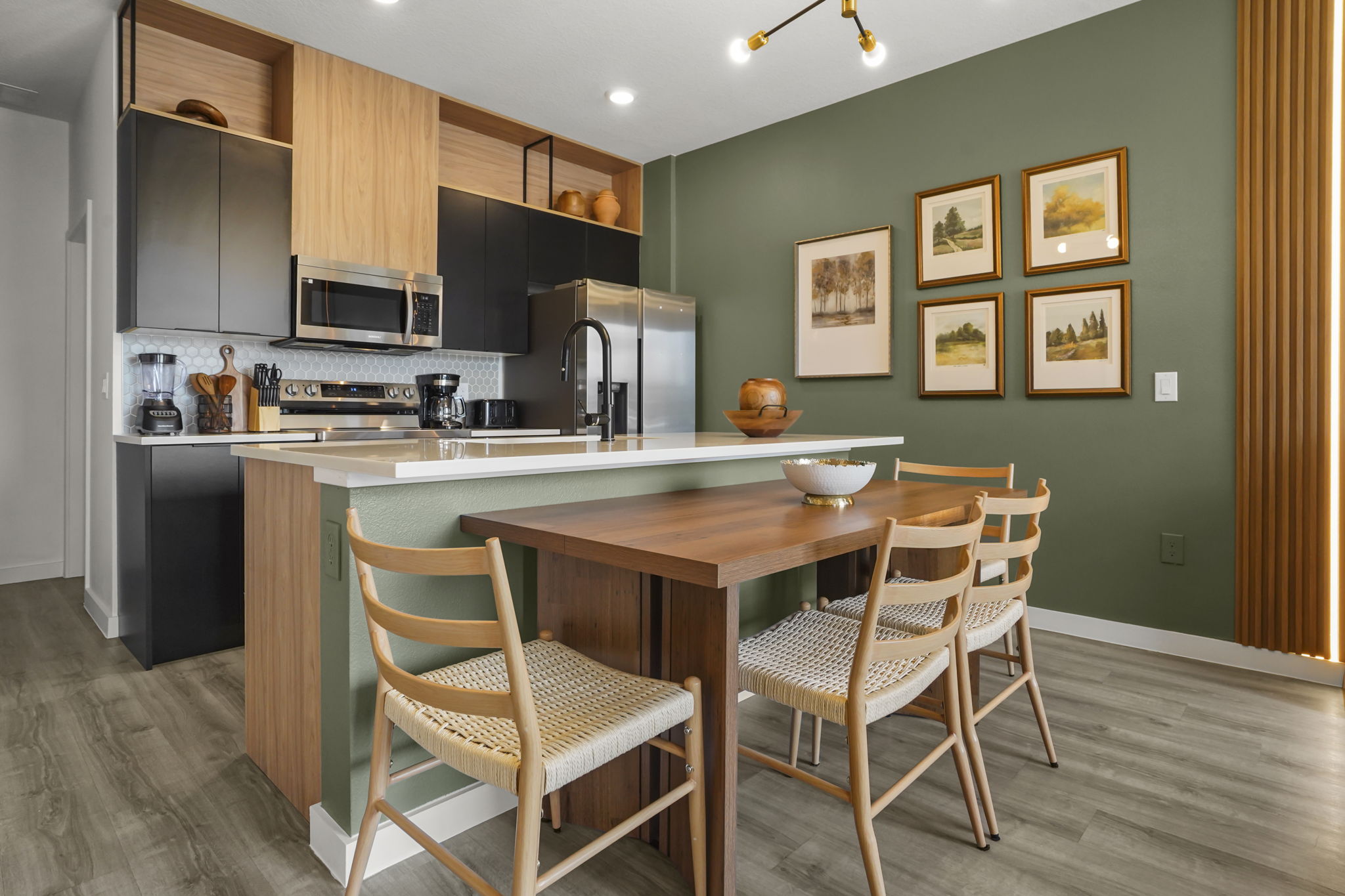 3 bedroom vacation townhouse at The Hub at Westside - Image 4