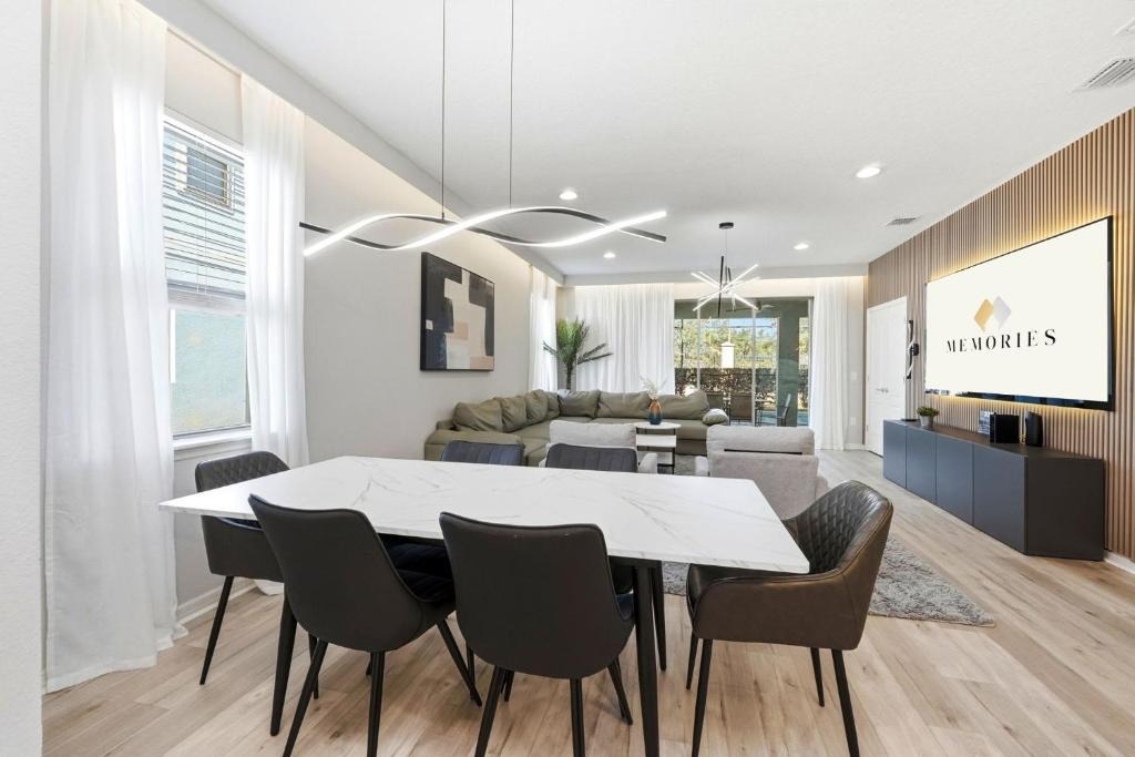 7 bedroom vacation house at Windsor at Westside  - Image 6