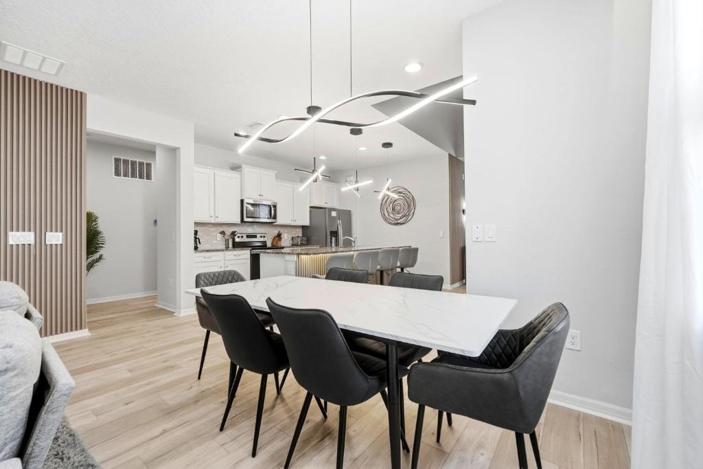 7 bedroom vacation house at Windsor at Westside  - Image 8