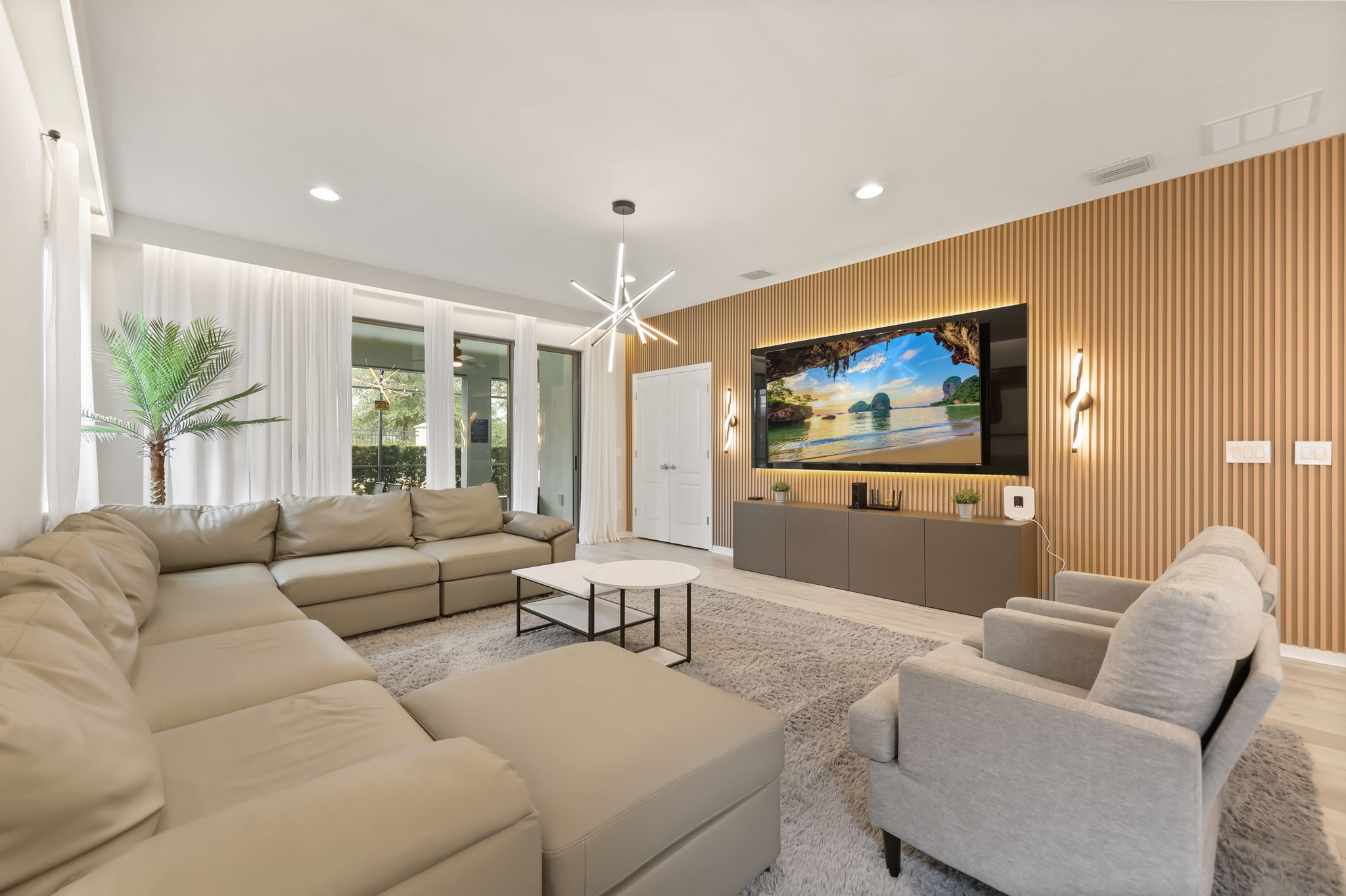 7 bedroom vacation house at Windsor at Westside  - Image 3