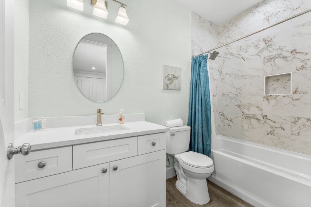 King room on level 2 with private bath