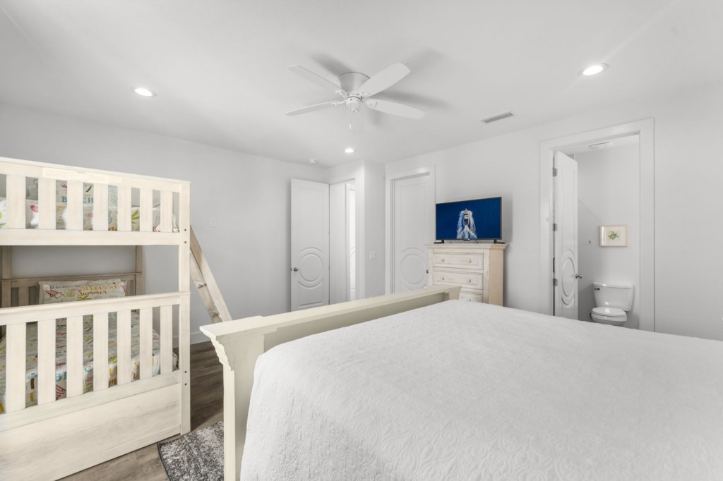 King Bedroom With Three Twin Beds and Private Bathroom On 2nd Floor