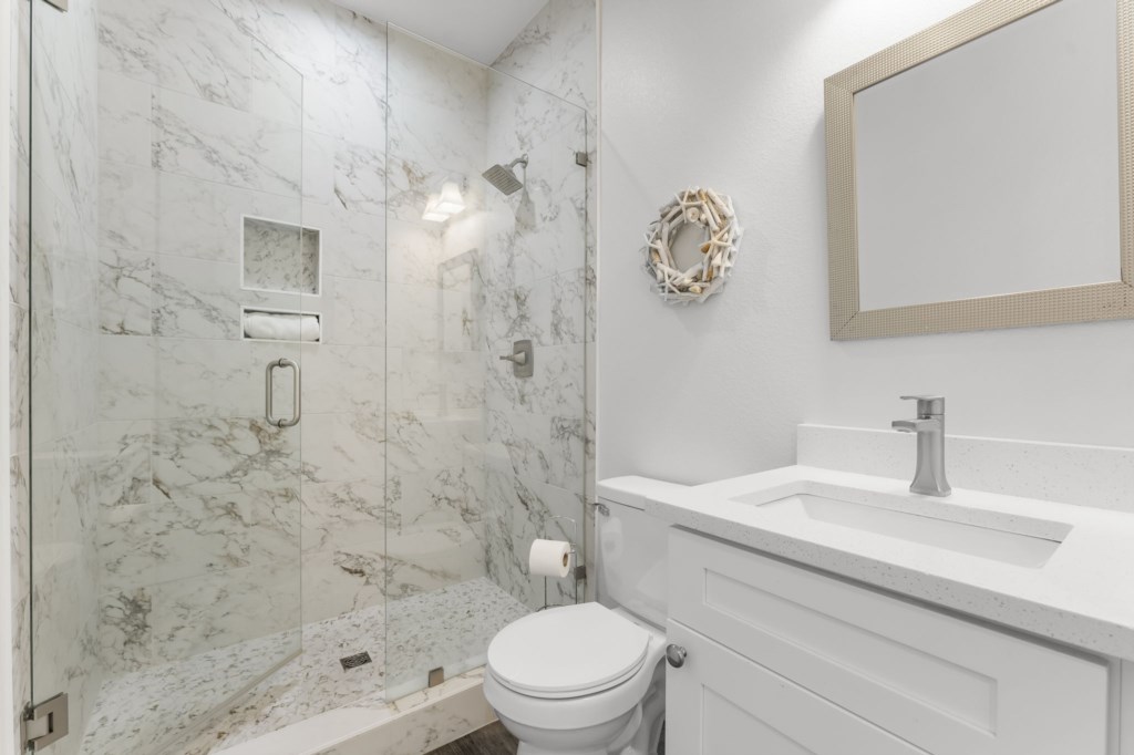 Private King Bathroom On 2nd Floor