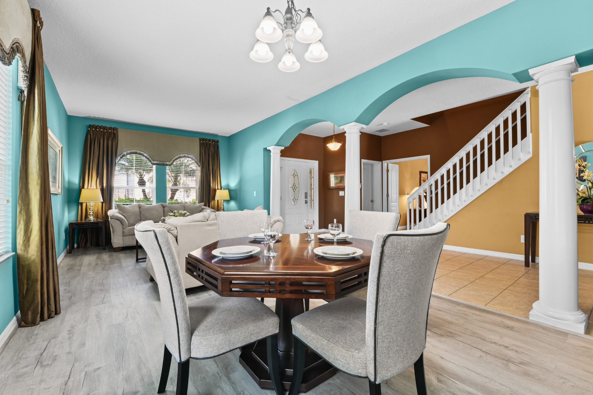Shire Dream: 5 Bedroom Villa w/ South Facing Pool