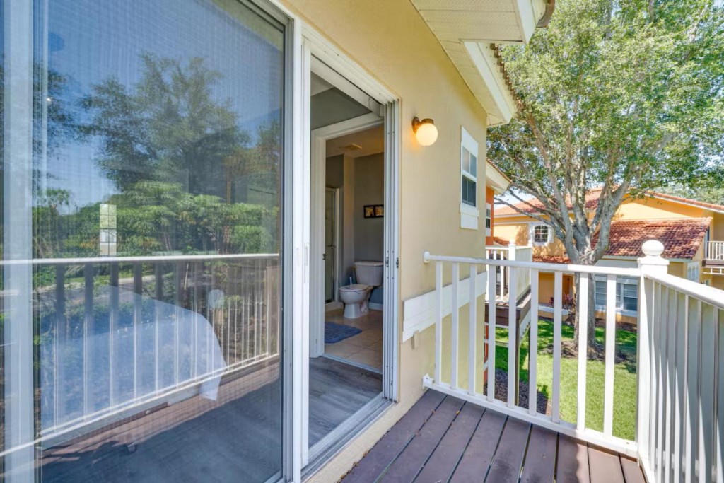 BalconyAccessoffMasterSuite