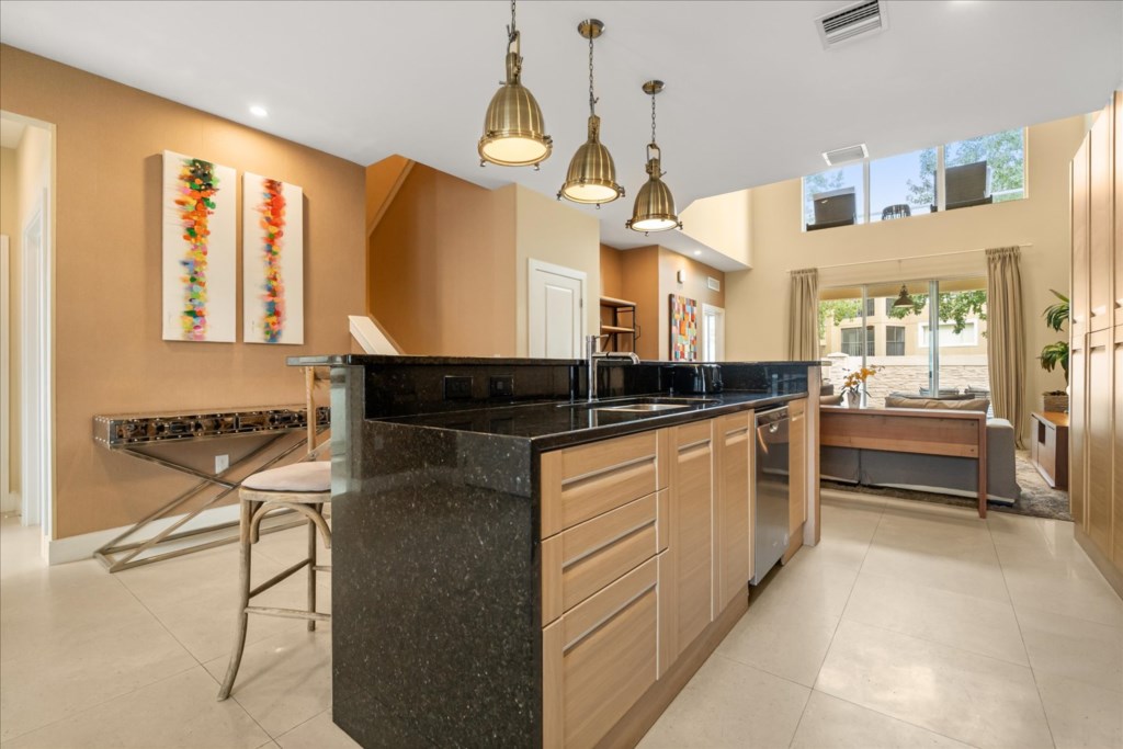 4 bedroom vacation townhouse at Magic Village Yards - Image 10