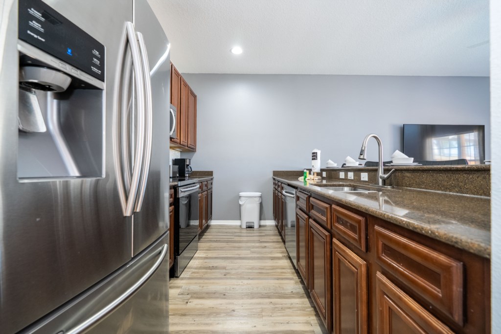 Fully equipped kitchen