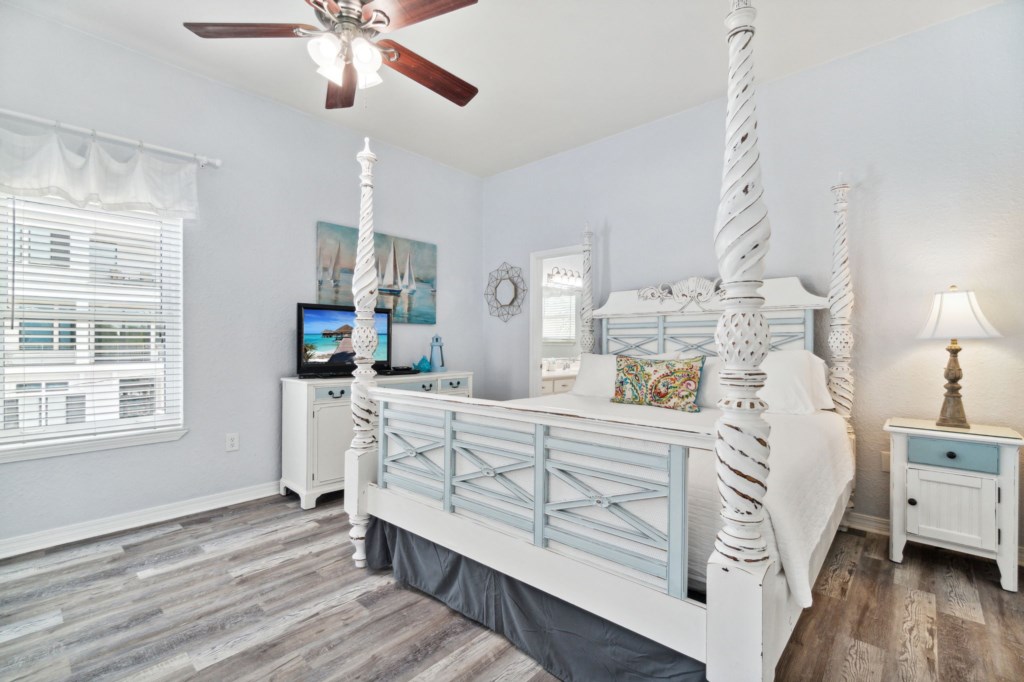 Level 2 King Bedroom with Bunk Beds and connecting Bathroom