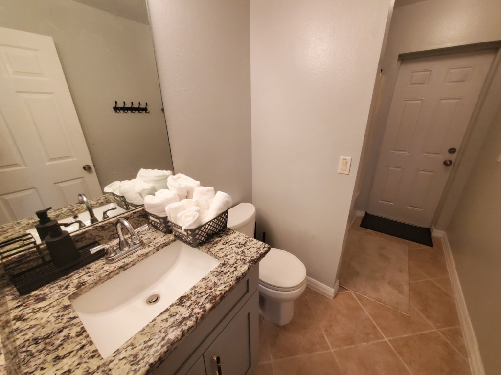 Second Bath with Tub and Shower Combination