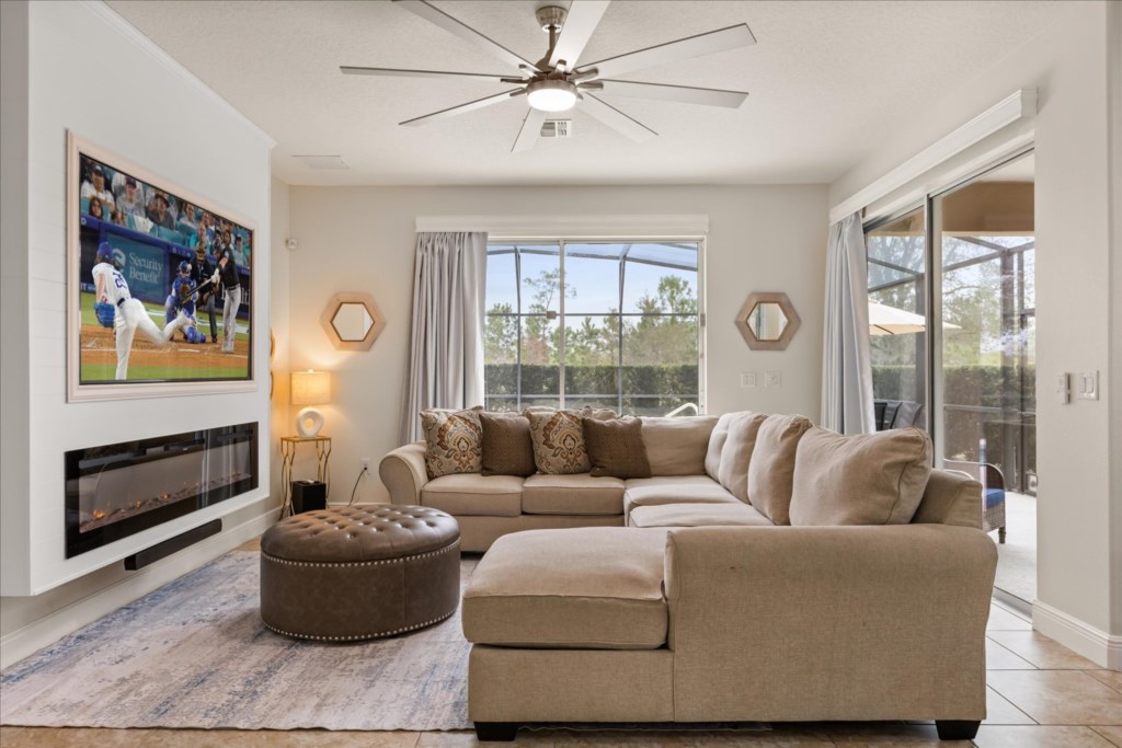 6 bedroom vacation house at Solterra - Image 3