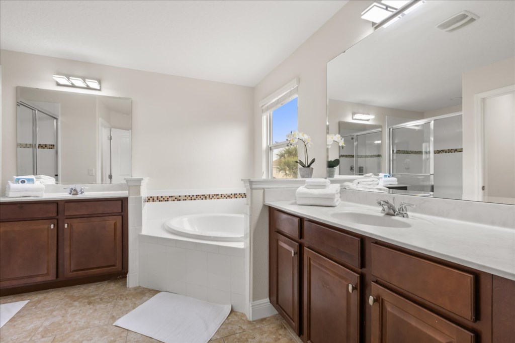 6 bedroom vacation house at Solterra - Image 38