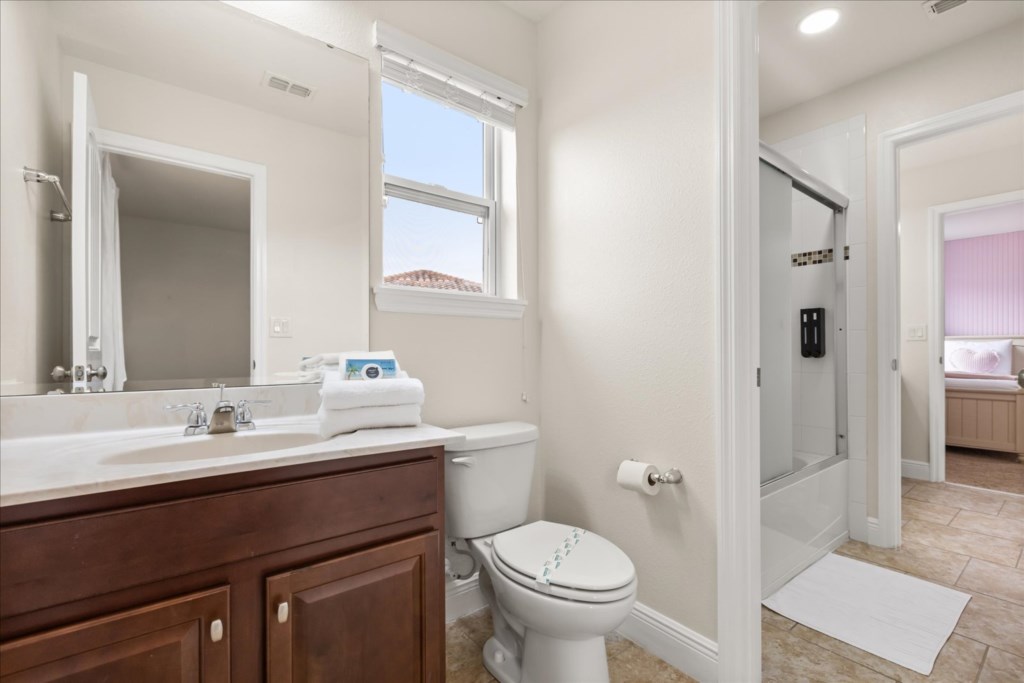 6 bedroom vacation house at Solterra - Image 39