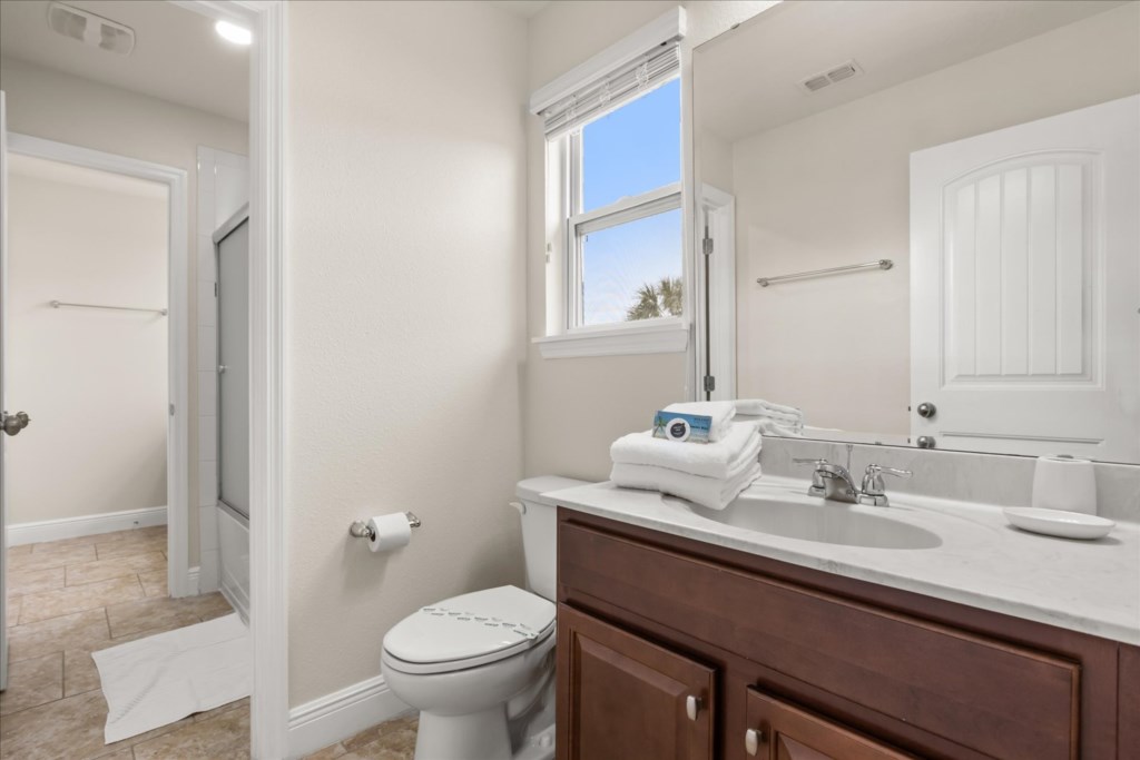 6 bedroom vacation house at Solterra - Image 40