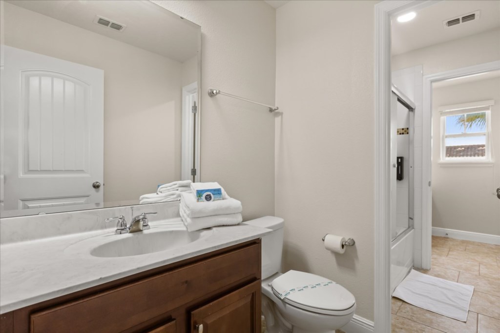 6 bedroom vacation house at Solterra - Image 41