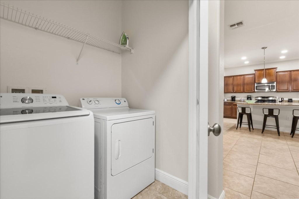 6 bedroom vacation house at Solterra - Image 43