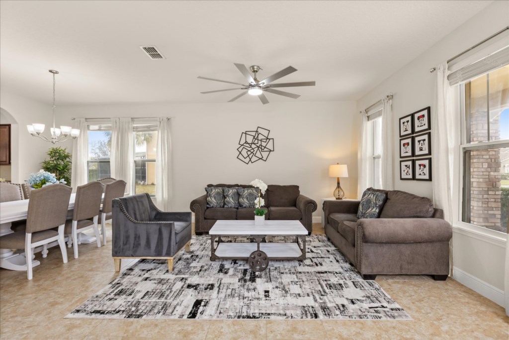 6 bedroom vacation house at Solterra - Image 7