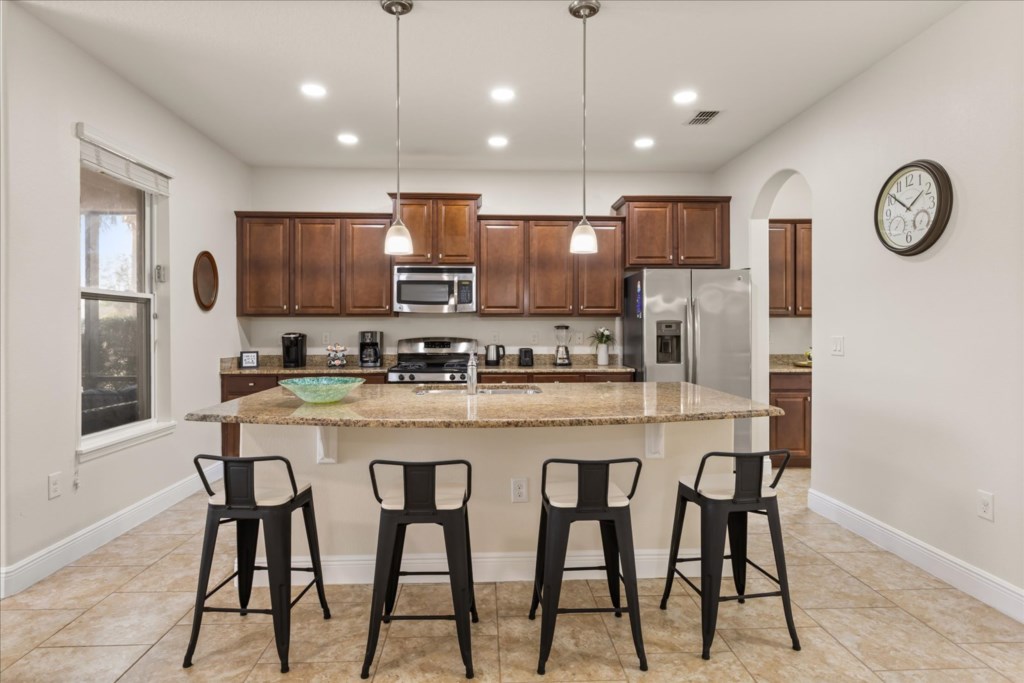 6 bedroom vacation house at Solterra - Image 10