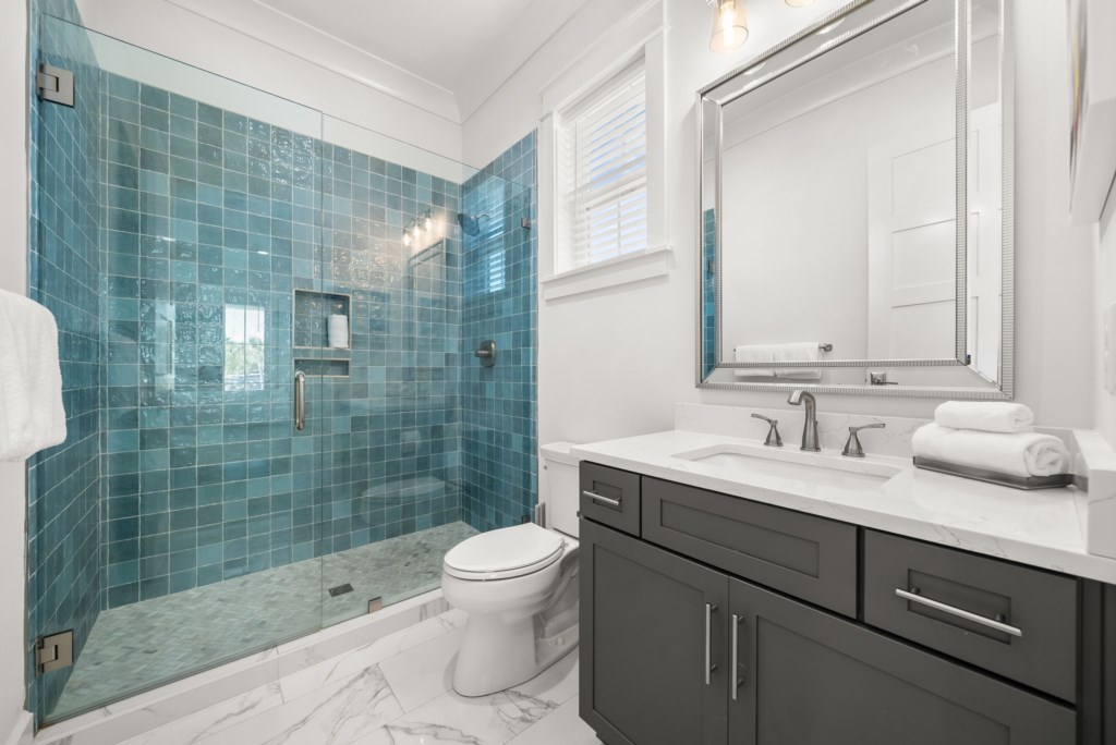 Private King Bathroom On 2nd Floor