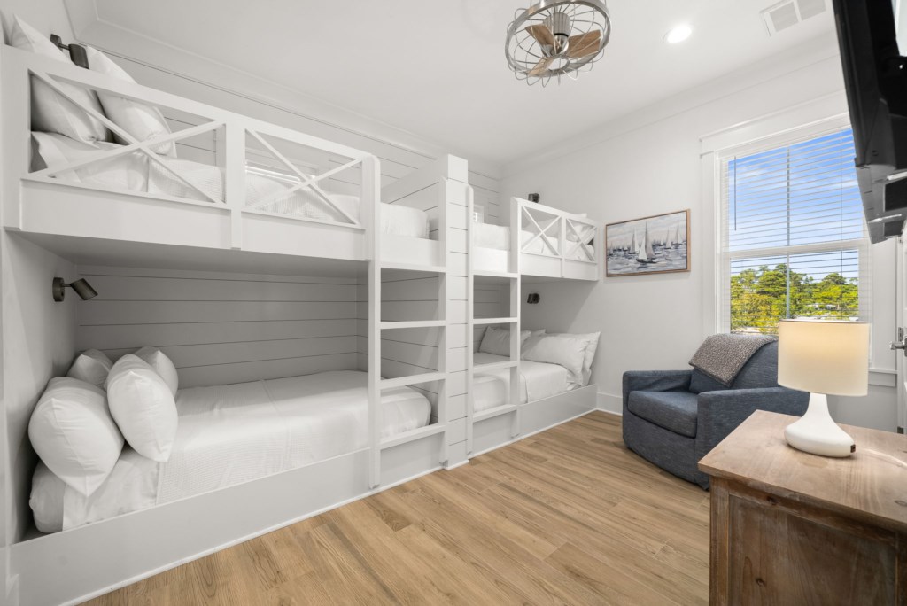 Guest Room With Four Queen Beds and Private Bathroom On 3rd Floor