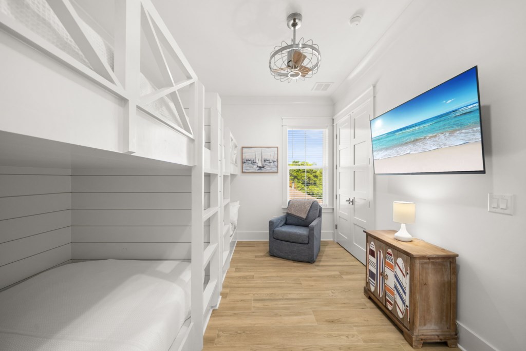 Guest Room With Four Queen Beds and Private Bathroom On 3rd Floor