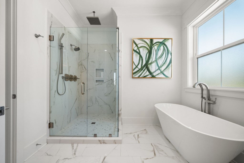 Private King Bathroom On 3rd Floor