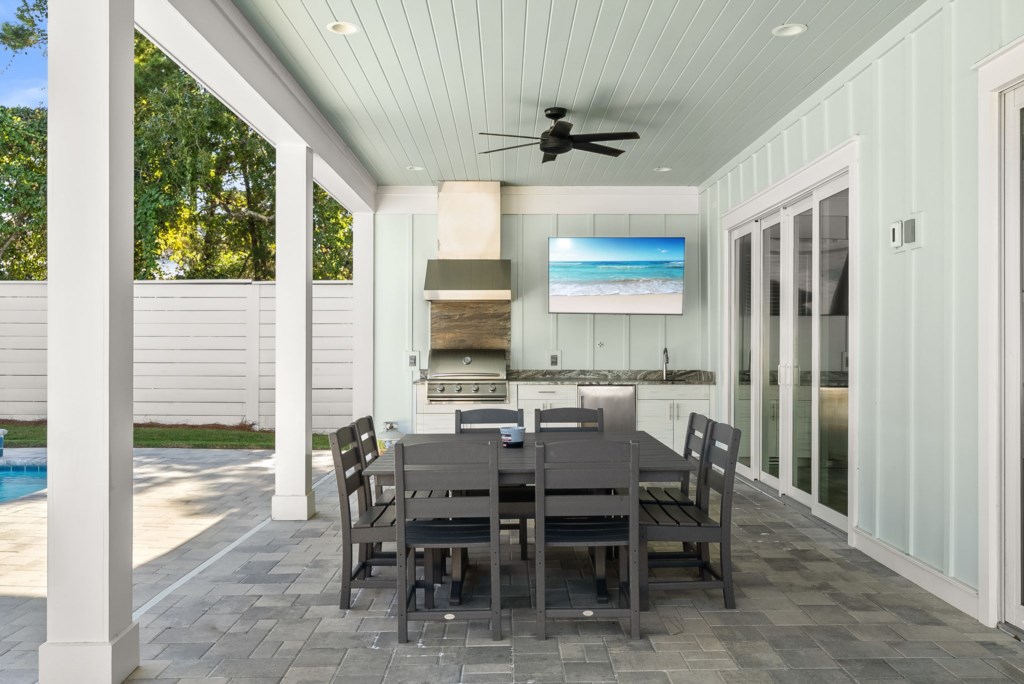 Outdoor Kitchen and Dining Area
