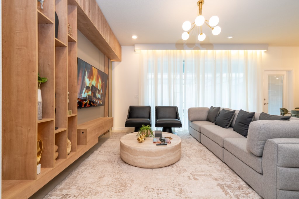 Open floor concept living & dining