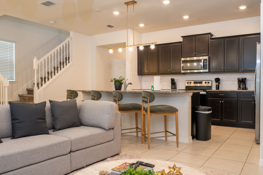 Open floor concept living & dining