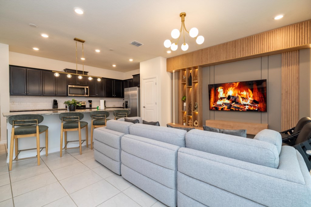 Open floor concept living & dining