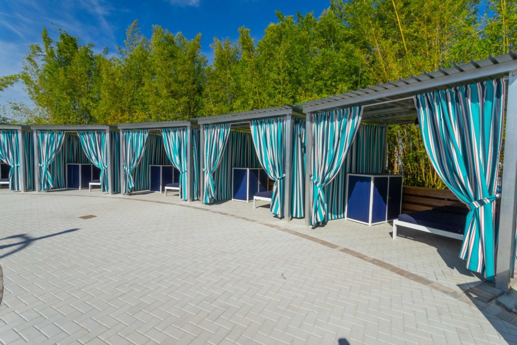 Full complimentary access to Windsor Island Resort Amenities