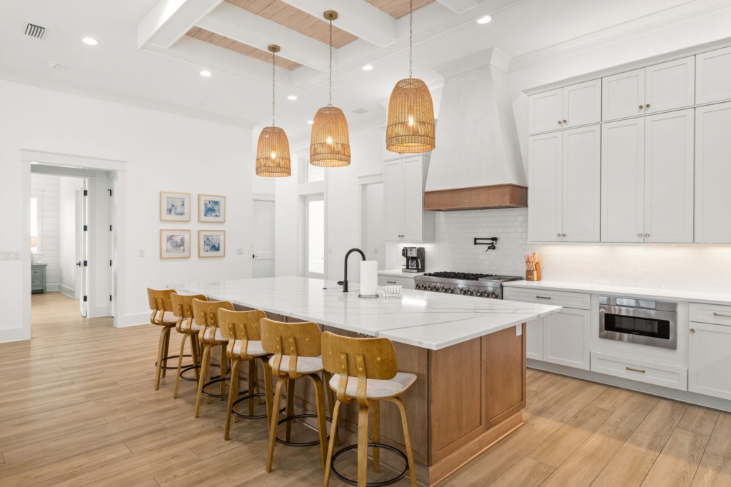 Spacious Kitchen With Island Bar On 2nd Floor