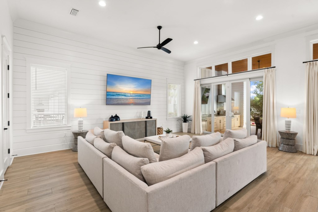 Living Area On 1st Floor