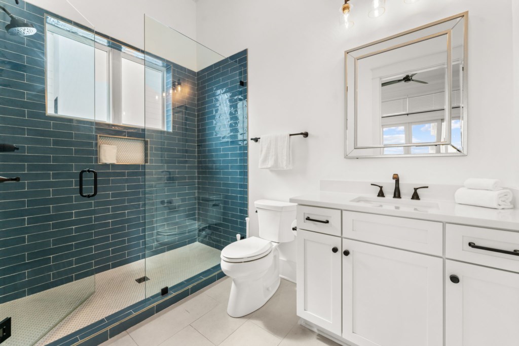 Private King Bathroom On 2nd Floor