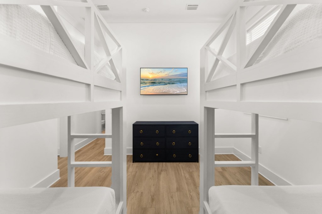 Guest Room With Four Queen Beds and Private Bathroom On 3rd Floor