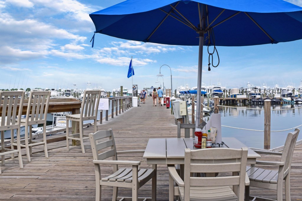 The Sandestin Marina and Baytown Wharf nightlife is a short drive away
