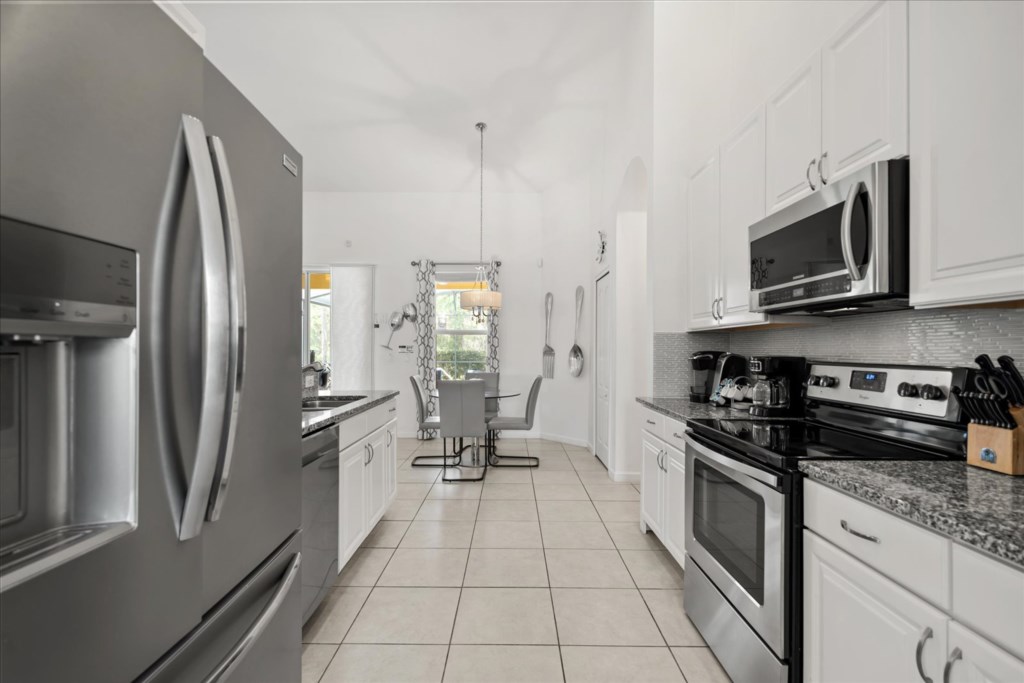 4 bedroom vacation house at Solterra - Image 10